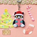 🎄クリスマスねこ刺繍キーホルダー【白黒ハチワレ猫】🎁