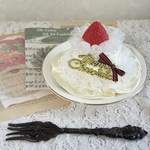 【ミニクリスマスケーキハット】クリスマス　ツリー　帽子　ハット　キッズ　七五三　ヘアクリップ   トーク帽　着物　ドレス　パール　ヘッドドレス　ヘアアクセサリー　誕生日　バースデー