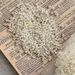 在庫処分〔5000個〕乳白色  セイロン ガラスシードビーズ