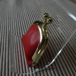 小さな皮革のジュエリーケース　オレンジがかった赤