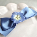 瑠璃色リボンとネモフィラのヘアクリップ　本物のネモフィラのアクセサリー