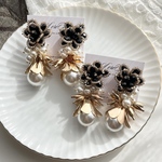 【早い者勝ち！期間限定20%off  2,600円→2,080円】 Beads flower（ブラック）