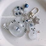 サバトラさんと雪だるま☃️♬.*ﾟレジンキーホルダー 