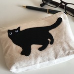 黒猫ポーチ