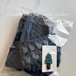 ふう様オーダー品〈A5サイズ〉ふわふわデイジーブックポーチ・母子手帳ケース/本/読書の秋/編み物/ポーチ/お花/プレゼント/ギフト/母子手帳/マタニティ/お薬手帳ケース/母の日/お祝い/手帳カバー