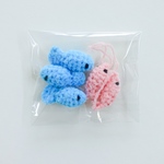 小魚とオキアミの編みぐるみ/ 海の生き物 あみぐるみ 編みぐるみ 手編み 見立て おままごと 魚 さかな