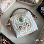 22日(土)21時🕘〜販売！new🕊️インド刺繍リボンチャームポーチ♡ no.108 ボックスポーチ バッグチャーム チャーム    期間限定ノベルティ付き✨    3,580円