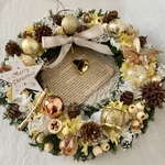 大きめ　ゴールド系クリスマスリース（英字新聞を添えて）
