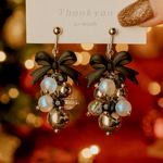 まるでオーナメント🎄冬の耳を飾るリボンピアス୨୧ |金属アレルギー対応|黒リボン|ブラックリボン|大人かわいい|オーロラ|シルバー|イヤリング