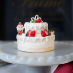 再販　クリスマスケーキのブローチ