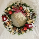 大きめ　赤系クリスマスリース（英字新聞を添えて）