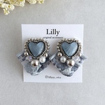 インド刺繍リボン/ハート/ビーズ刺繍/シルバー/大ぶりピアス イヤリング