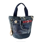 デニムパッチワークの丸底手提げトートバッグ(革チャーム付き