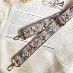 NEW✧*｡大人な蝶々刺繍　スマホショルダーショルダーストラップ　カメラストラップ　インド刺繍リボン ショルダーバッグ　くすみパープル