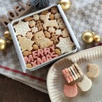 【チョコサンド】「ねこたちとホワイトクリスマス♪クッキー缶」（M）【配達日指定12/25（木）まで】