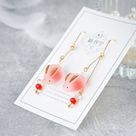 冬季限定【おさなごころの雪うさぎ：ゆきふりのりんご色】ピアス・イヤリング