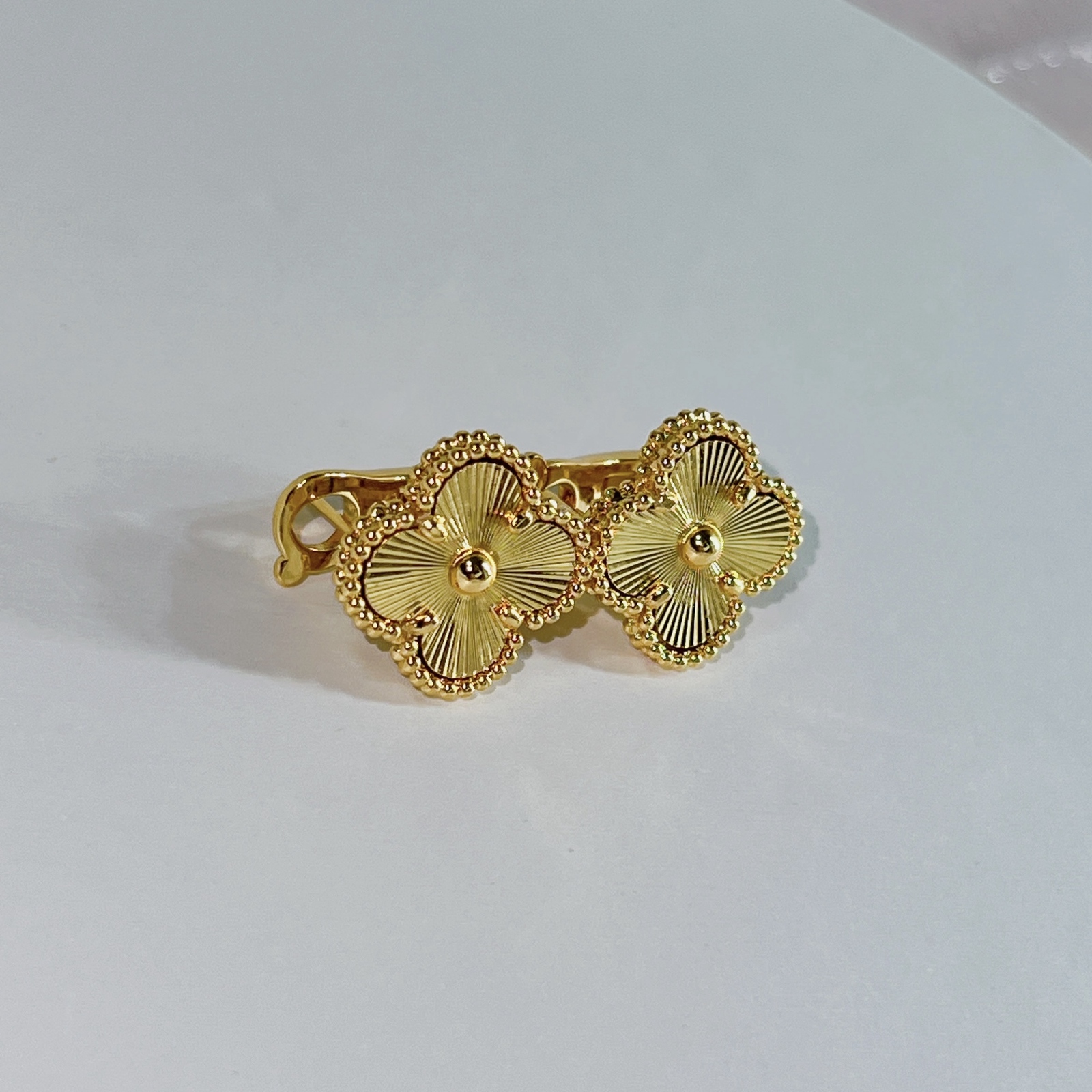 高品質 ゴールド ギヨシェ彫 「希望・信仰・愛情・幸福」 四葉