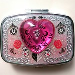 アリスの魔法のピルケース【ピンク】