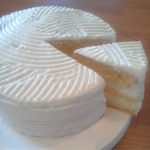 ホワイトチョコ生クリームケーキ