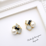 クラシック♡モノトーン♡大人可愛い♡長方形ビジュー&コットンパール◯ビジューピアスorイヤリング