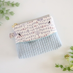 ポケットティッシュケース付きポーチ【ヌビ生地＊くすみブルー×森とネコ柄】 ミニポーチ＊北欧柄