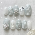 𝑠𝑛𝑜𝑤 𝑐𝑟𝑦𝑠𝑡𝑎𝑙 ˖ ࣪⊹˖ ࣪✳︎ ネイル ♡⃜   ネイルチップ　クリスマス　ブライダル　ウェディング　雪の結晶　クリスタル　結婚式　秋冬♡⃜ 