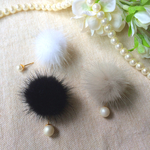 パール×ファーキャッチピアス