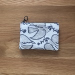 □ following day フラットポーチ　14  ミナペルホネン の刺繍生地　