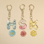 誕生石カラーレジンイニシャルキーホルダー