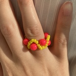 うねうねリング(ビビットピンク×イエロー)