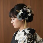 ショートヘア、ボブ、ロングOK＊ブラックダリアとガーベラ、アジサイ、草花、水引の髪飾りとタッセル飾り＊ヘアクリップ＊簡単に着けられ落ちにくい＊成人式＊卒業式＊和装＊ワンタッチ