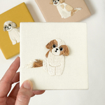  小さな刺繍パネル《シーズー/アイボリー》