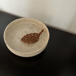 木の葉のブローチ
