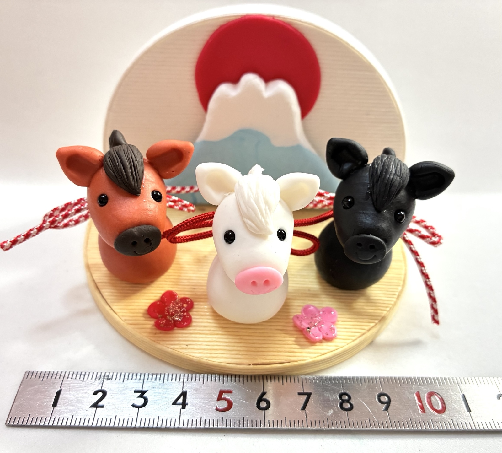 ♔おうまおせちと鏡餅♔ マスコット お正月 竜 ハンドメイド 粘土 人形　馬 午 223df11371002ffce85f60753eda23