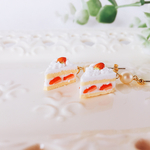 イチゴショートケーキのピアス