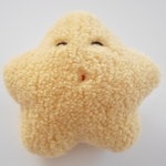 小さいお星さまのぬいぐるみ(にっこりのお顔)