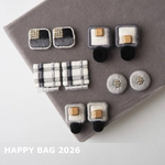 【minne限定】ハッピーバッグ2025  色々なグレーを2点選んで楽しむ　刺繍ピアスorイヤリング　冬アクセサリー　