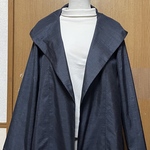 着物リメイク　シンプル　藍色系　大島のフード付きジャケット　L〜LLサイズ