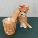 柴犬のお餅つき