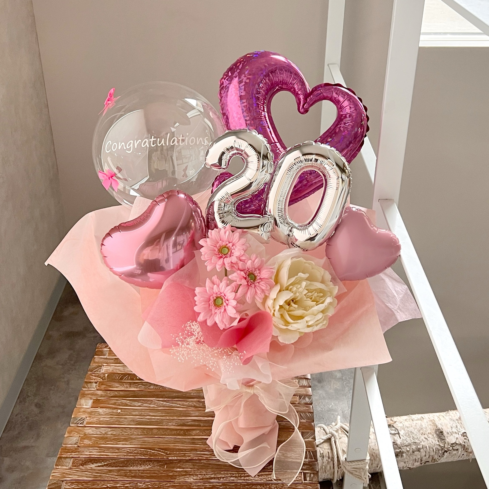 【最短3日以内発送】お花屋さんのバルーンフラワー　花束　B310 ピンク　成人式　卒業式　結婚祝い　誕生日　開店祝い　開業祝い　発表会
