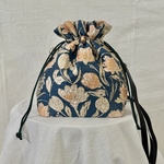 アンティーク調フラワー柄 巾着バッグ