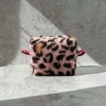 ミニミニポーチ/ふわふわレオパード柄ファー／ピンク × 大人可愛い／メイクポーチ・コスメポーチ・冬