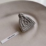 刺繍ブローチ　nukunuku