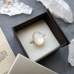 天然石の指輪 ■ シンプル 大粒オーバル ■  ホワイトムーンストーン（長石）【備考欄にルースをご記入ください】