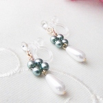 【￥300】グリーン＆ホワイトパール・樹脂ノンホールピアス