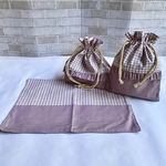 【送料無料】入園入学　袋物＋ランチョンマット3点セット〔くすみパープル×ギンガムチェック〕フリルなし　フリルあり　給食袋　お弁当袋　ランチョンマット　くすみ色　2段切り替え　