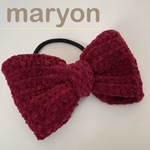 ふんわり毛糸の手編みのリボンヘアゴム
