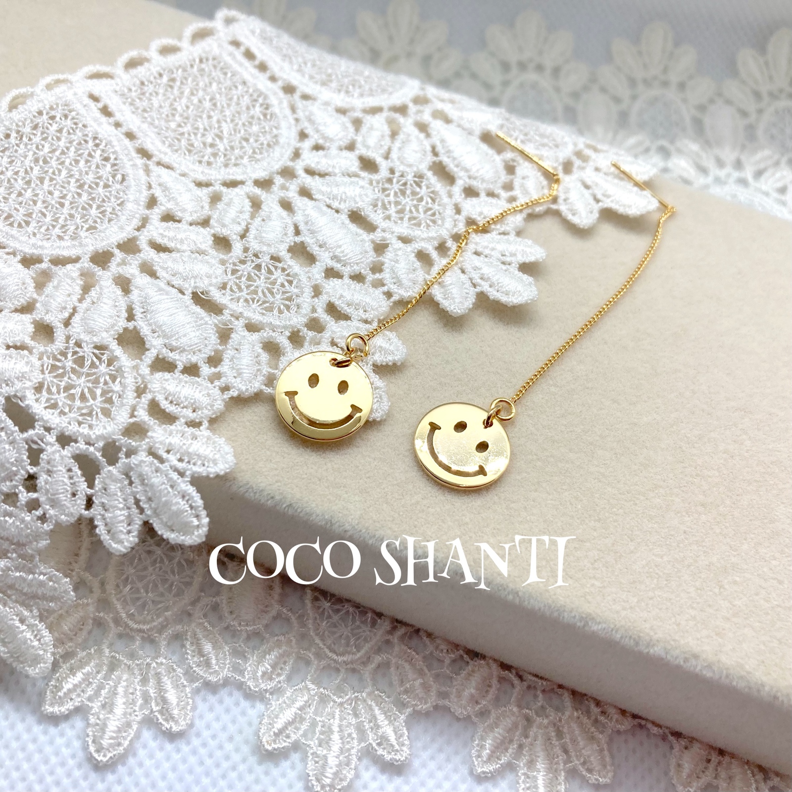 ジュエリーライクなアリスの横顔ブローチ - COCO-SHANTI'S GALLERY