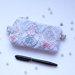両面インド刺繍チュールリボンのペンケース／淡いピンク×パープル