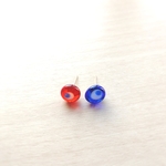 万博カラーのガラスピアス2個セット